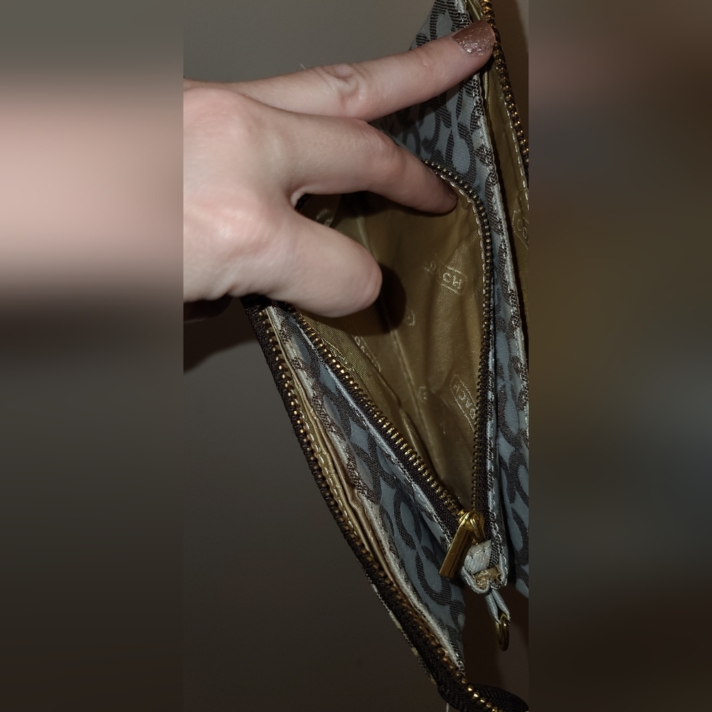 Vintage Coach Clutch Purse/Wallet ๐ - Picture 8 of 9